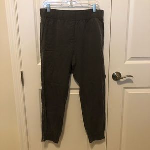 Gap gray joggers with pockets